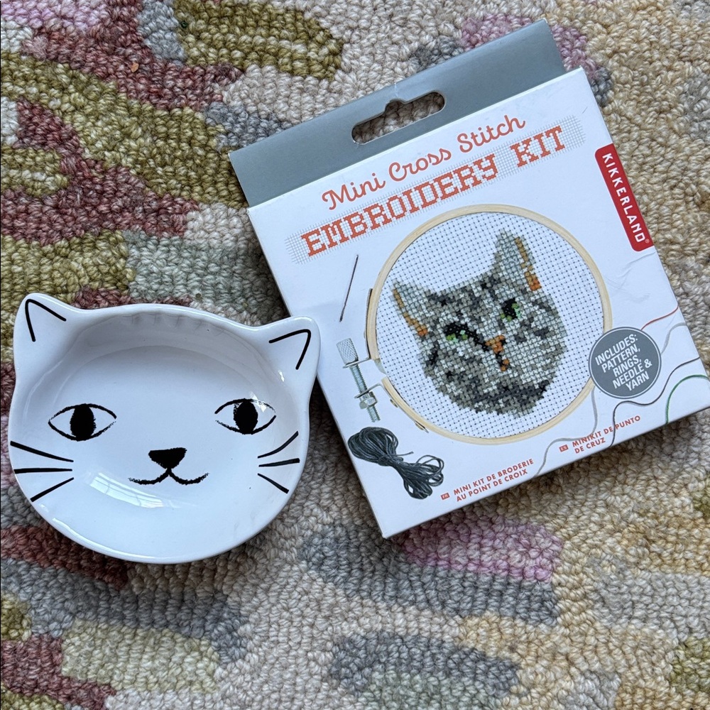 Cat x 2 Kikkerland Mini Cross Stitch Embroidery Kit + white cat face bowl